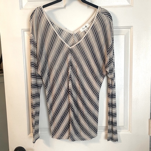 Nordstrom Missa Long Sleeve V-neck Lightweight Top Blue Ivory Diagonal Stripes L - Picture 2 of 6